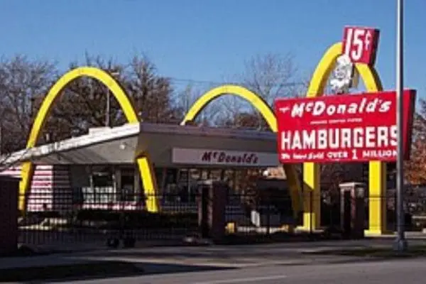 Império de Ray Kroc o dono do McDonald's