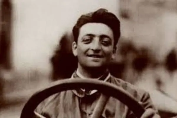 Enzo Ferrari o Fundador da Ferrari